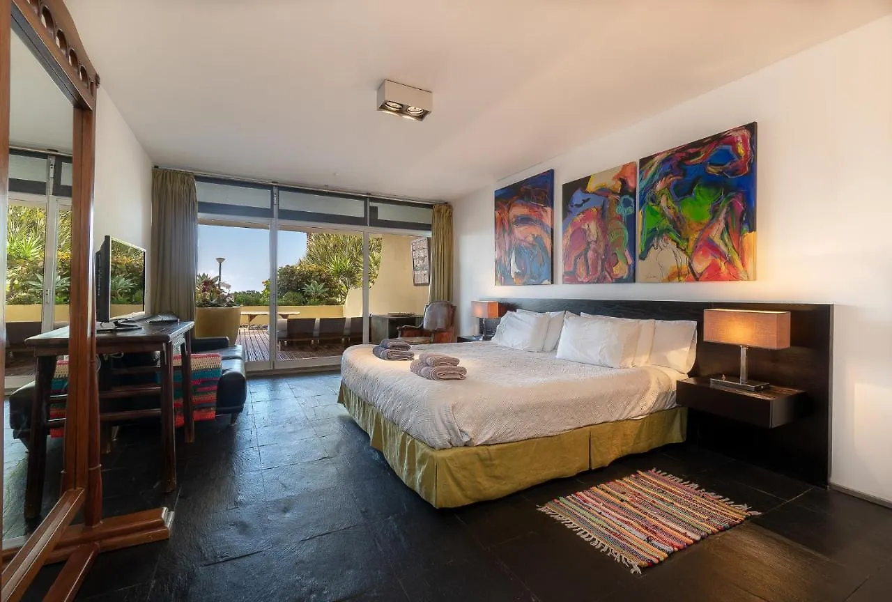 By The Atlantic Apartments 3-Bedroom Funchal   Funchal (Madeira)