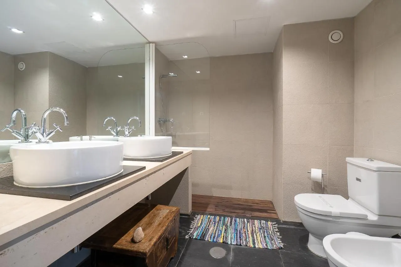 By The Atlantic Apartments 3-Bedroom Funchal  Funchal (Madeira)