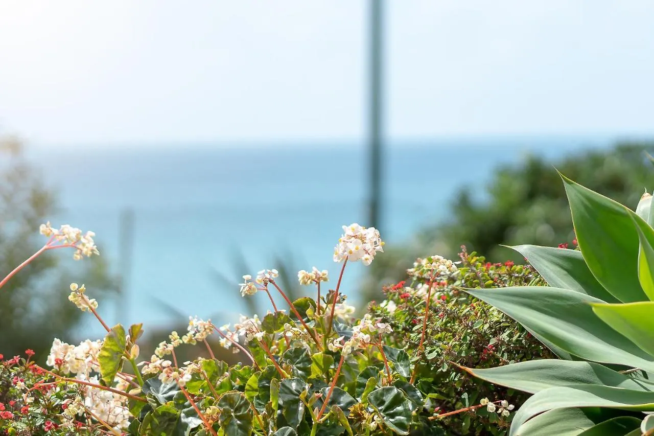 By The Atlantic Apartments 3-Bedroom Funchal