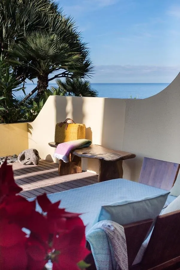By The Atlantic Apartments 3-Bedroom Funchal  0*, Funchal (Madeira) Portugal